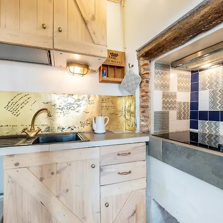 Apartament Bright Historical By Guestready *