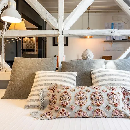 Apartament Bright Historical By Guestready *